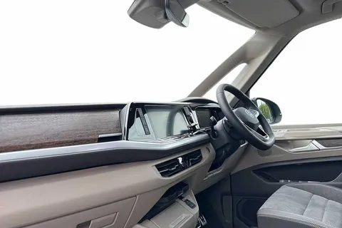 2 of 61 for VOLKSWAGEN MULTIVAN 2.0 TDI Style 5dr DSG