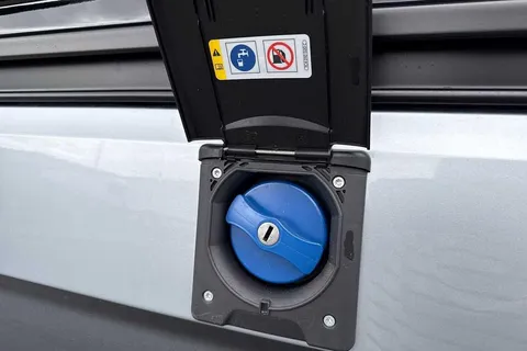 DG75CFX Volkswagen Grand California 2.0 TDI 600 5dr Tip Auto [3.5T] Thumbnail #24