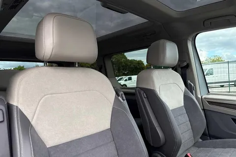 20 of 61 for VOLKSWAGEN MULTIVAN 2.0 TDI Style 5dr DSG