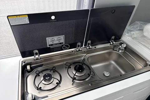 DG75CFX Volkswagen Grand California 2.0 TDI 600 5dr Tip Auto [3.5T] Thumbnail #40