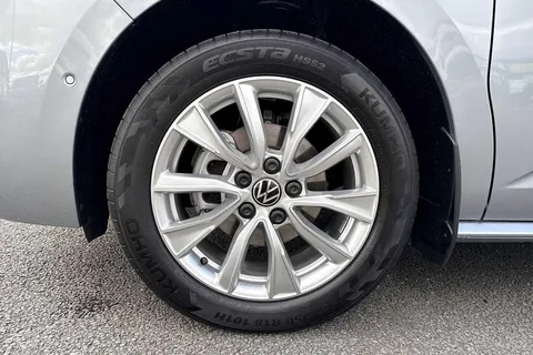 23 of 61 for VOLKSWAGEN MULTIVAN 2.0 TDI Style 5dr DSG