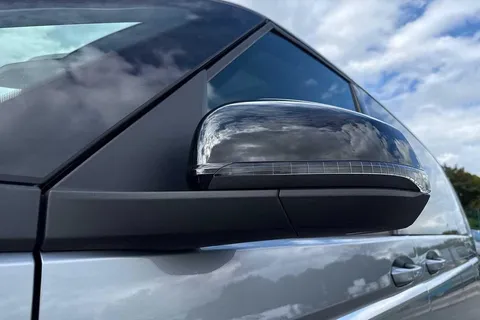 26 of 61 for VOLKSWAGEN MULTIVAN 2.0 TDI Style 5dr DSG