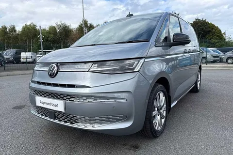 29 of 61 for VOLKSWAGEN MULTIVAN 2.0 TDI Style 5dr DSG