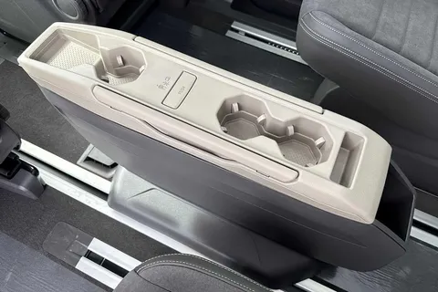 36 of 61 for VOLKSWAGEN MULTIVAN 2.0 TDI Style 5dr DSG