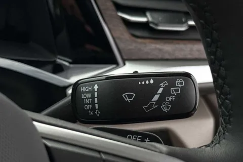 42 of 61 for VOLKSWAGEN MULTIVAN 2.0 TDI Style 5dr DSG