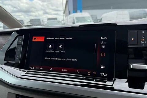 53 of 61 for VOLKSWAGEN MULTIVAN 2.0 TDI Style 5dr DSG