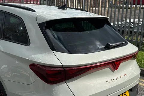 8 of 43 for CUPRA Leon 1.5 eTSI V3 DSG Euro 6 (s/s) 5dr