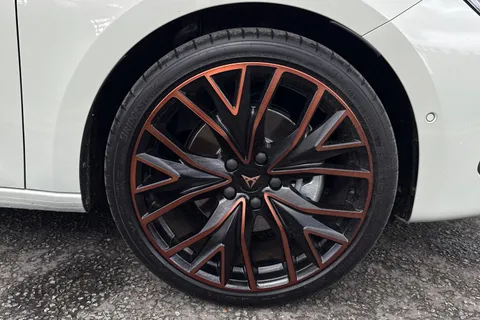 13 of 43 for CUPRA Leon 1.5 eTSI V3 DSG Euro 6 (s/s) 5dr