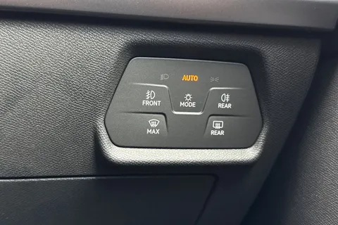 35 of 43 for CUPRA Leon 1.5 eTSI V3 DSG Euro 6 (s/s) 5dr