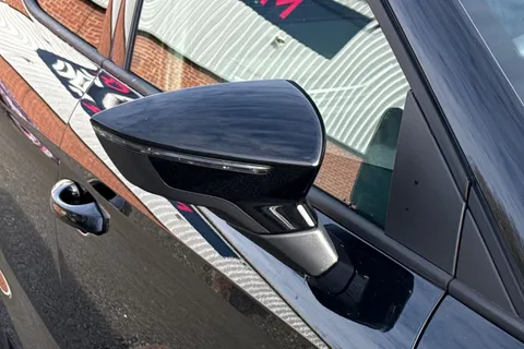 KR75YLT SEAT Ibiza 1.0 TSI FR DSG Euro 6 (s/s) 5dr Thumbnail #11