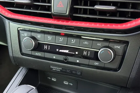 KR75YLT SEAT Ibiza 1.0 TSI FR DSG Euro 6 (s/s) 5dr Thumbnail #21