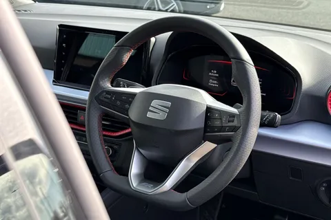 KR75YLT SEAT Ibiza 1.0 TSI FR DSG Euro 6 (s/s) 5dr Thumbnail #30