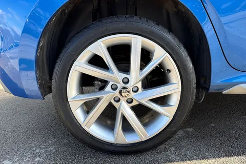 SV72PVY Škoda Kamiq 1.0 TSI SE L Executive DSG Euro 6 (s/s) 5dr Thumbnail #8