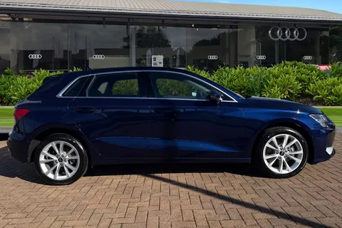 KY25FHW Audi A3 Sport 40 TFSI e 204 PS S tronic Thumbnail #4