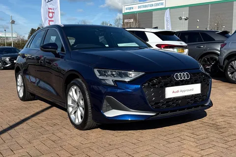 KY25FHW Audi A3 Sport 40 TFSI e 204 PS S tronic Thumbnail #10