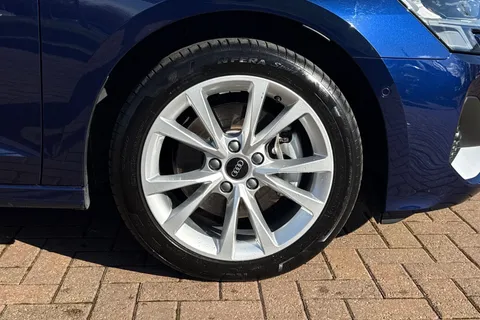 KY25FHW Audi A3 Sport 40 TFSI e 204 PS S tronic Thumbnail #12