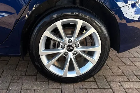 KY25FHW Audi A3 Sport 40 TFSI e 204 PS S tronic Thumbnail #14