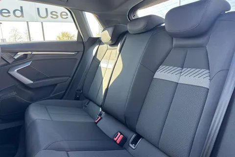 KY25FHW Audi A3 Sport 40 TFSI e 204 PS S tronic Thumbnail #20