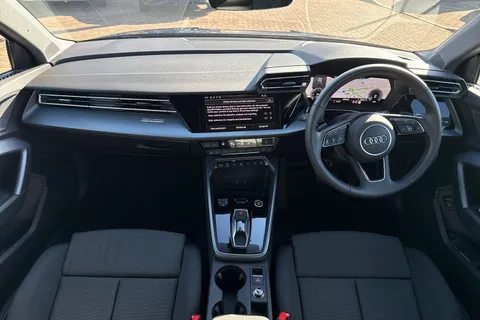 KY25FHW Audi A3 Sport 40 TFSI e 204 PS S tronic Thumbnail #26