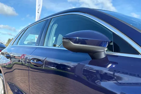 KY25FHW Audi A3 Sport 40 TFSI e 204 PS S tronic Thumbnail #29