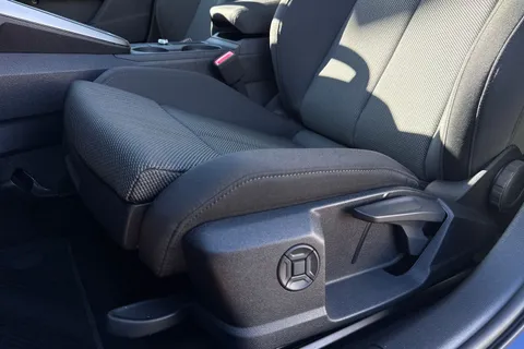 KY25FHW Audi A3 Sport 40 TFSI e 204 PS S tronic Thumbnail #35