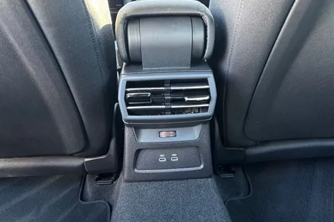 KY25FHW Audi A3 Sport 40 TFSI e 204 PS S tronic Thumbnail #36