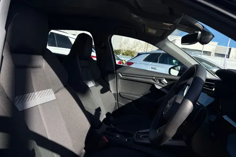 KY25FHW Audi A3 Sport 40 TFSI e 204 PS S tronic Thumbnail #46