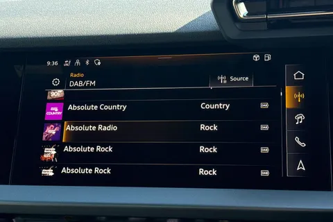 KY25FHW Audi A3 Sport 40 TFSI e 204 PS S tronic Thumbnail #54