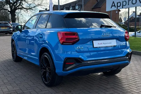 DY23FBB Audi Q2 Black Edition 30 TFSI  110 PS 6-speed Thumbnail #9