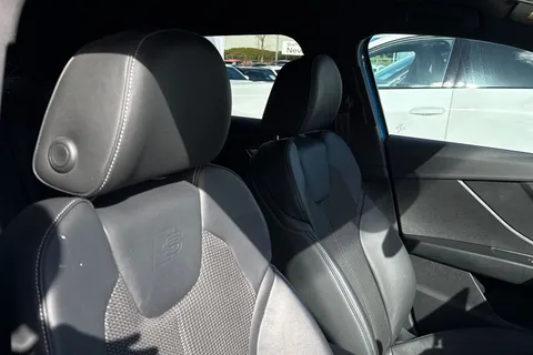 DY23FBB Audi Q2 Black Edition 30 TFSI  110 PS 6-speed Thumbnail #25