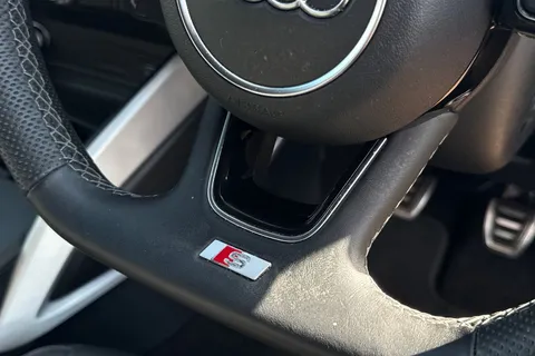 DY23FBB Audi Q2 Black Edition 30 TFSI  110 PS 6-speed Thumbnail #48