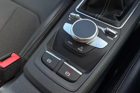 DY23FBB Audi Q2 Black Edition 30 TFSI  110 PS 6-speed Thumbnail #61