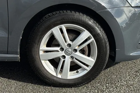 10 of 48 for Volkswagen Polo 1.0 BlueMotion Tech Match Euro 6 (s/s) 5dr