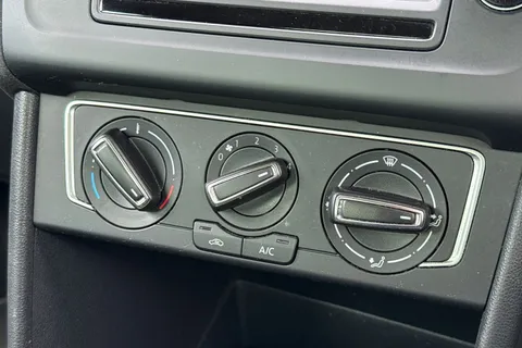 22 of 48 for Volkswagen Polo 1.0 BlueMotion Tech Match Euro 6 (s/s) 5dr