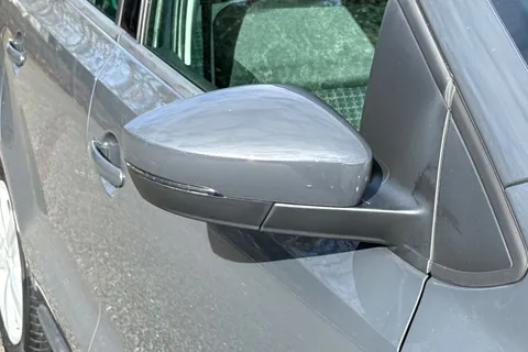 27 of 48 for Volkswagen Polo 1.0 BlueMotion Tech Match Euro 6 (s/s) 5dr