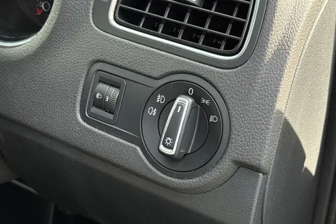 29 of 48 for Volkswagen Polo 1.0 BlueMotion Tech Match Euro 6 (s/s) 5dr