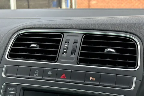 38 of 48 for Volkswagen Polo 1.0 BlueMotion Tech Match Euro 6 (s/s) 5dr