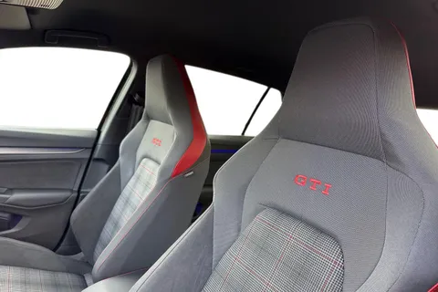 KP75ORL Volkswagen Golf 2.0 TSI 265 GTI 5dr DSG Thumbnail #17