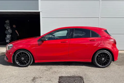 CE18VCP Mercedes-Benz A Class 2.1 A200d AMG Line (Executive) 7G-DCT Euro 6 (s/s) 5dr Thumbnail #33