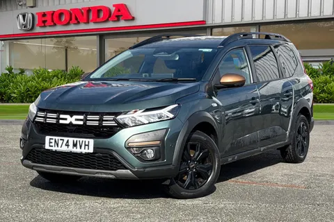 EN74MVH Dacia Jogger 1.6 Hybrid EXTREME Auto Euro 6 (s/s) 5dr Thumbnail #8