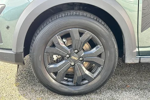 EN74MVH Dacia Jogger 1.6 Hybrid EXTREME Auto Euro 6 (s/s) 5dr Thumbnail #16