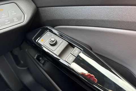 21 of 60 for Volkswagen ID.5 210kW Match Pro 77kWh⭐Heated seats, Climate windscreen, Matrix Lights, Key