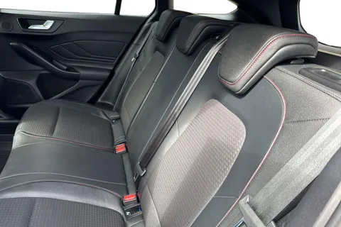 17 of 54 for Ford Focus 1.0T EcoBoost MHEV ST-Line X Edition Euro 6 (s/s) 5dr