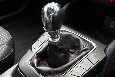 21 of 54 for Ford Focus 1.0T EcoBoost MHEV ST-Line X Edition Euro 6 (s/s) 5dr