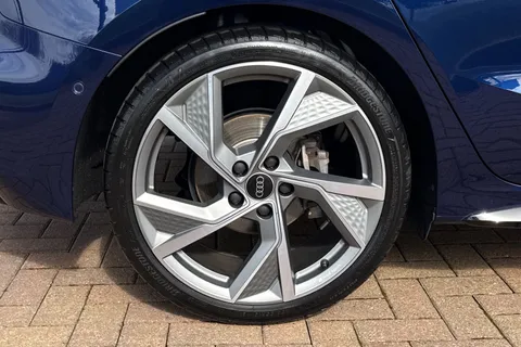 KT25YDP Audi A3 Black Edition 35 TFSI  150 PS S tronic Thumbnail #7