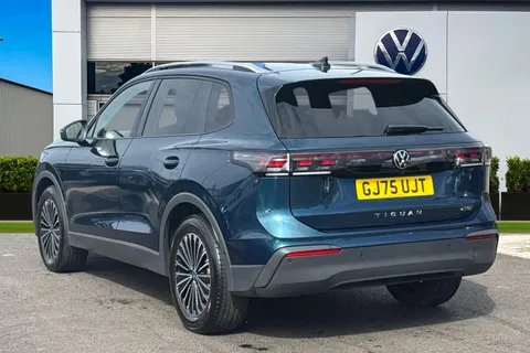 2 of 43 for VOLKSWAGEN TIGUAN 1.5 eTSI 150 Match 5dr DSG