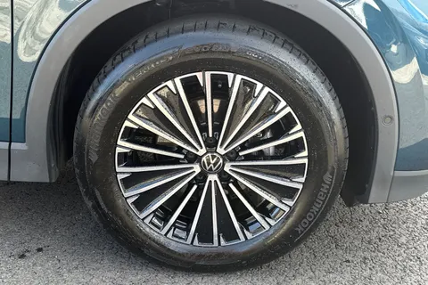 12 of 43 for VOLKSWAGEN TIGUAN 1.5 eTSI 150 Match 5dr DSG