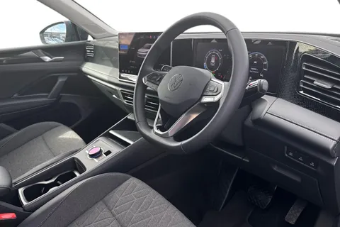 13 of 43 for VOLKSWAGEN TIGUAN 1.5 eTSI 150 Match 5dr DSG