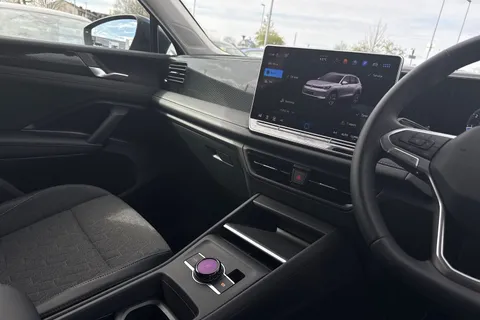 19 of 43 for VOLKSWAGEN TIGUAN 1.5 eTSI 150 Match 5dr DSG