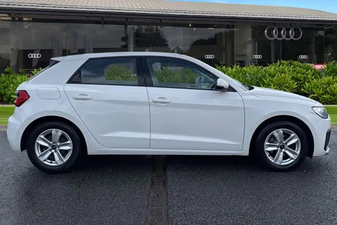 DV23VXW Audi A1 Technik 25 TFSI  95 PS 5-speed Thumbnail #4